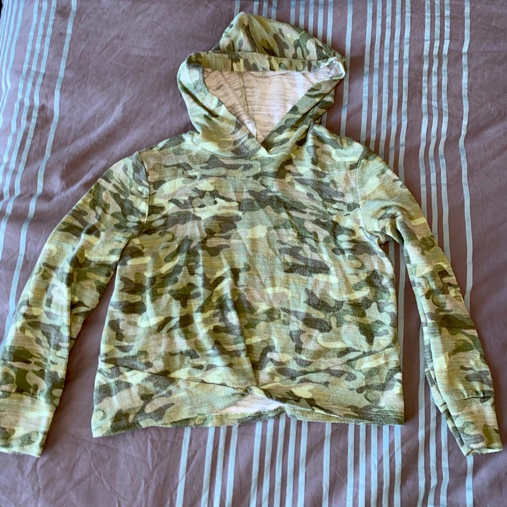 Old Navy Lightweight Sweater/Hoodie, Size 8